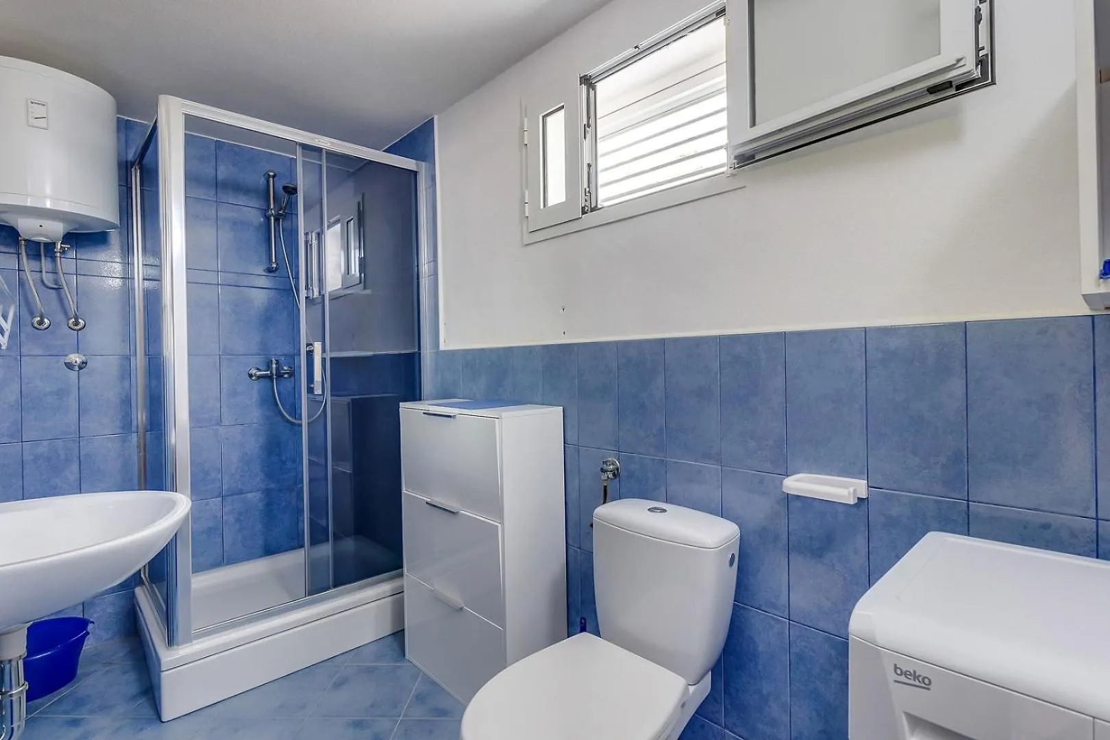 Cozy Apartment Analia Near Beautiful Beach Nerezine
