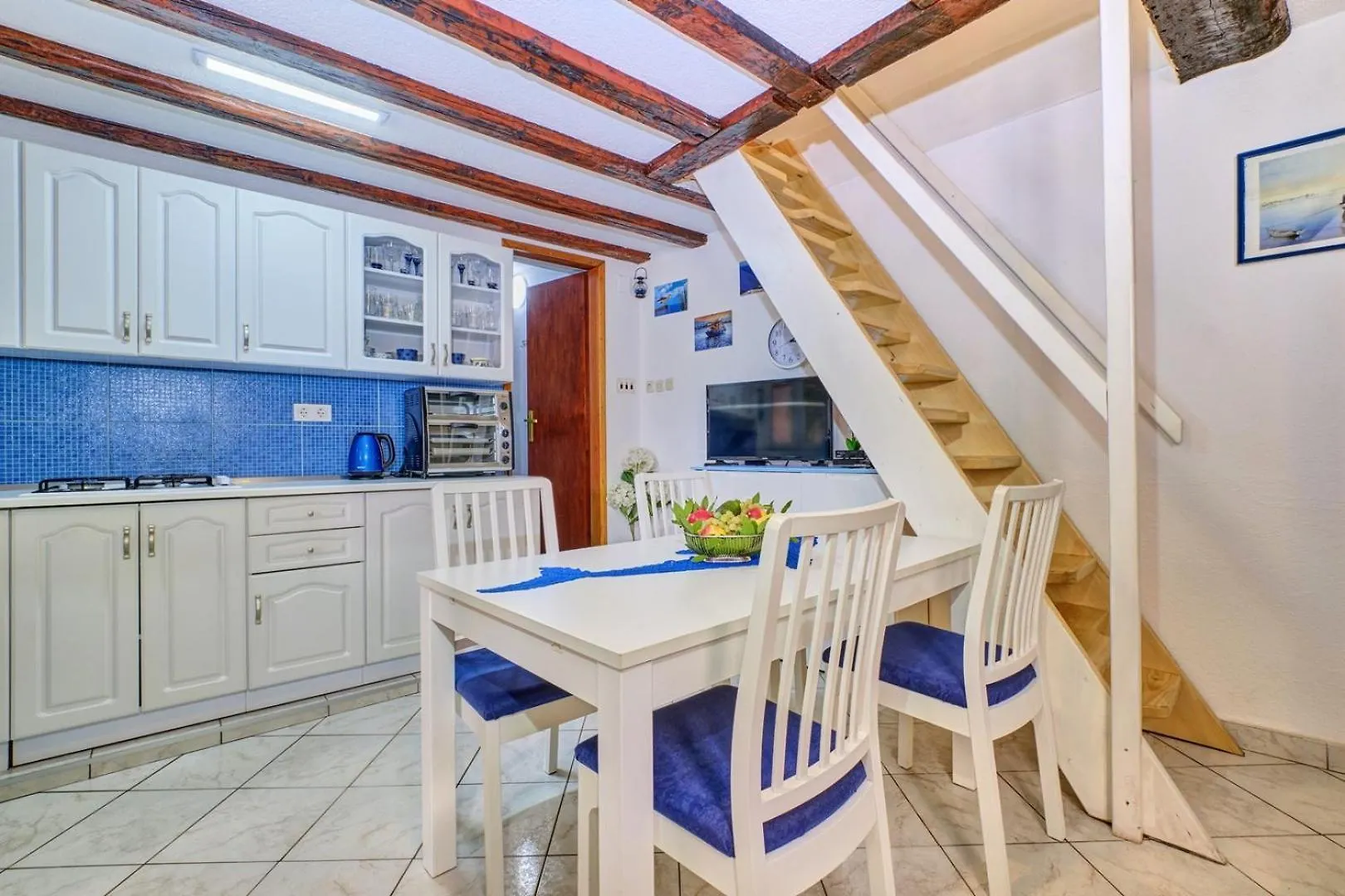 Cozy Apartment Analia Near Beautiful Beach Nerezine 0*,  Croatia