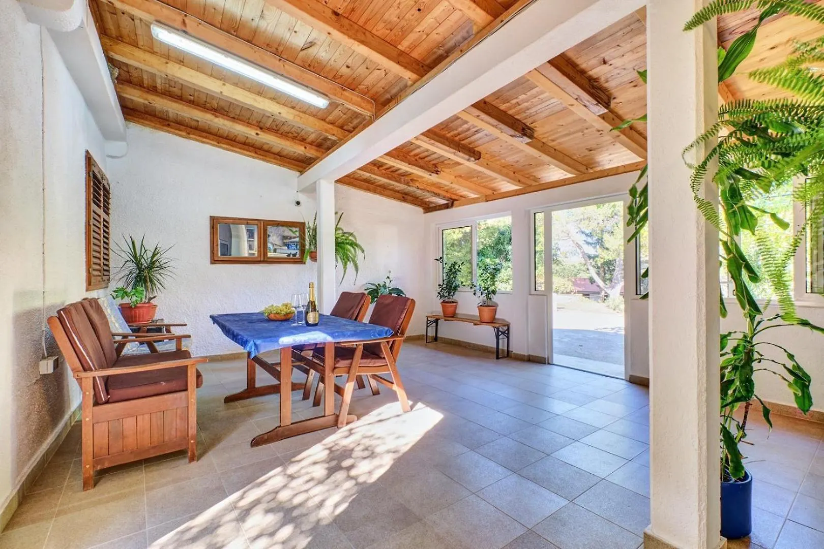 Cozy Apartment Analia Near Beautiful Beach contacts